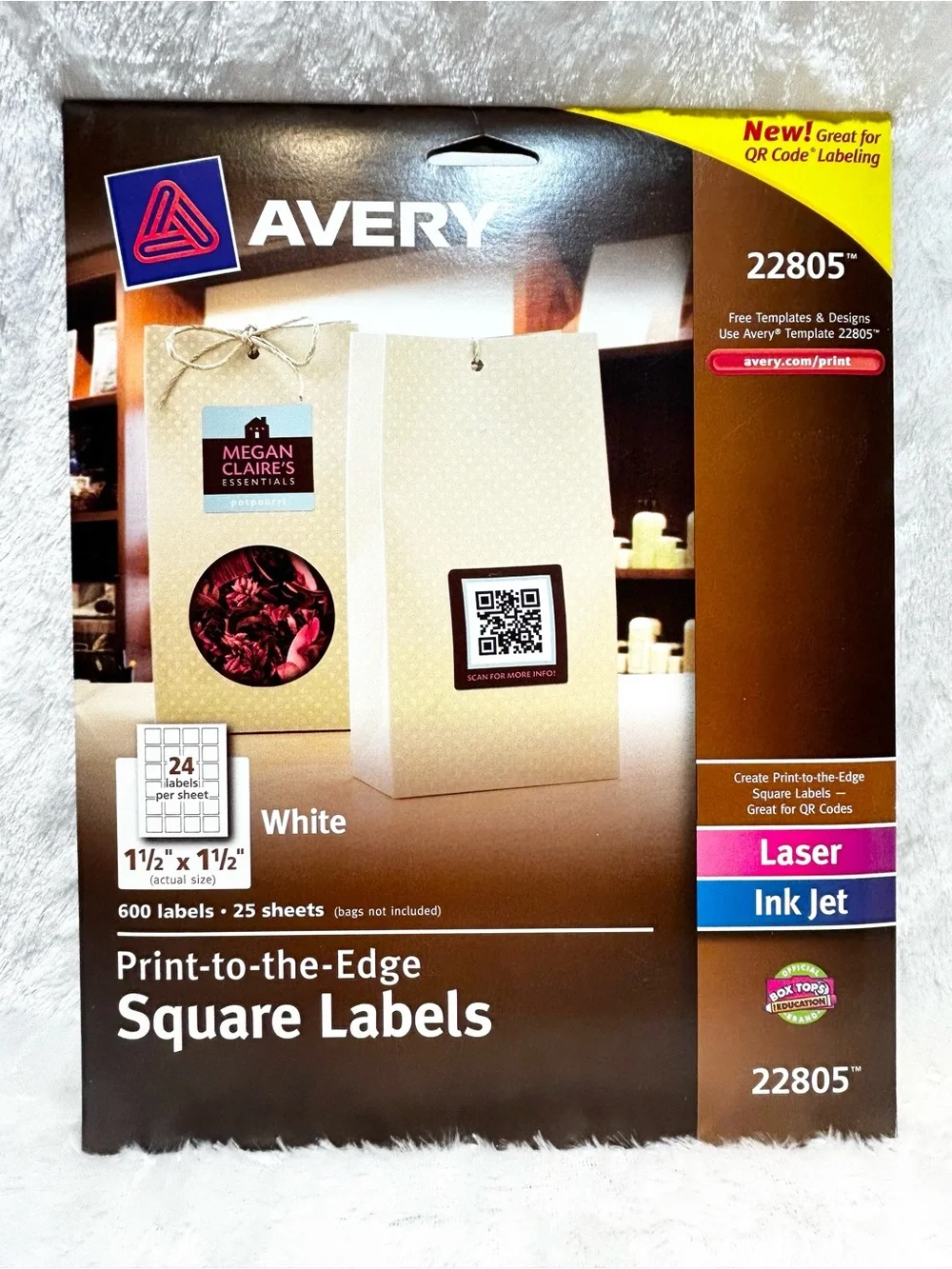 Avery 22805 White Square Labels 1-1/2